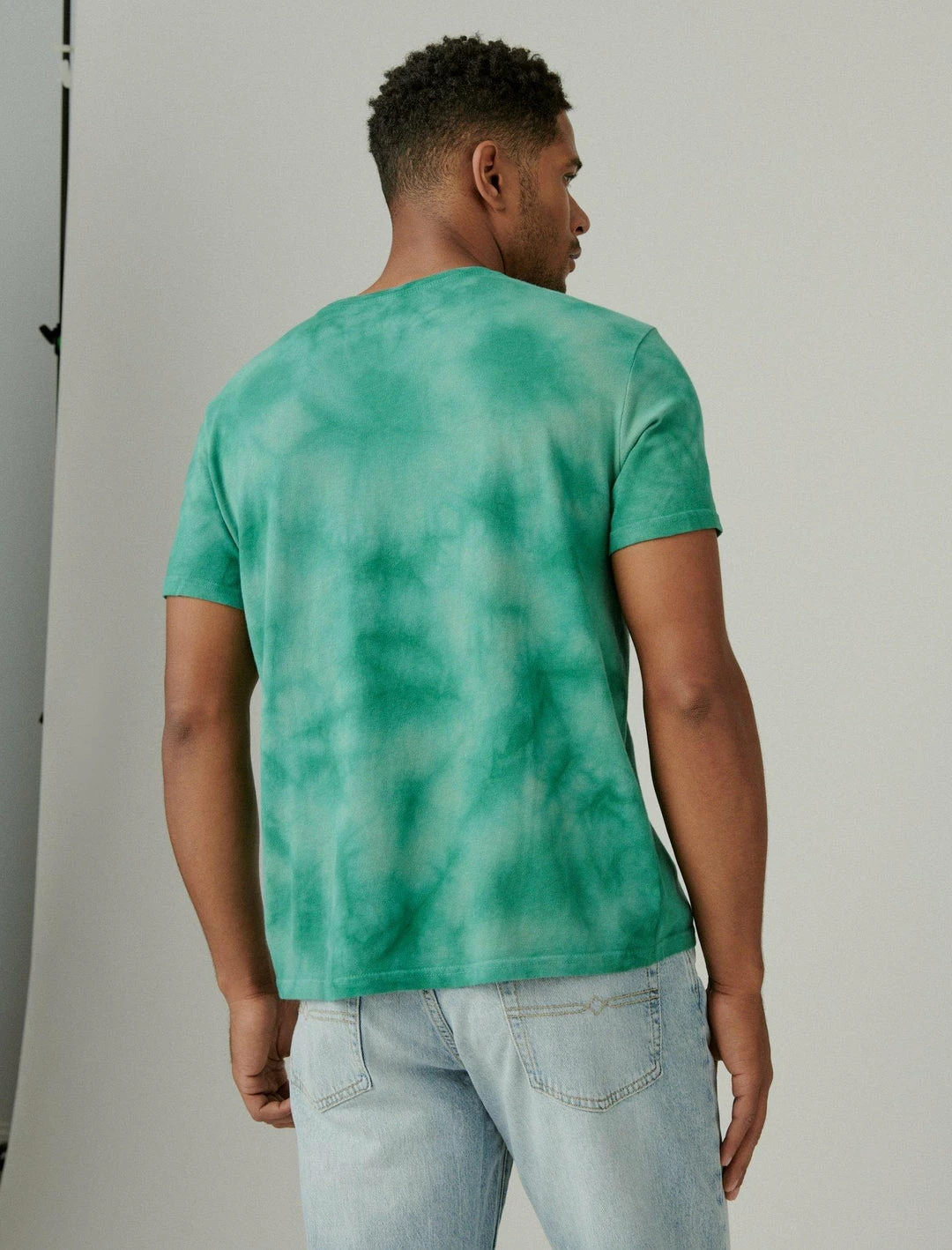 Lucky Brand Mens Lucky Marble Wash Logo Graphic Tee 3 Lucky Brand Mens Lucky Marble Wash Logo Graphic Tee - Image 3