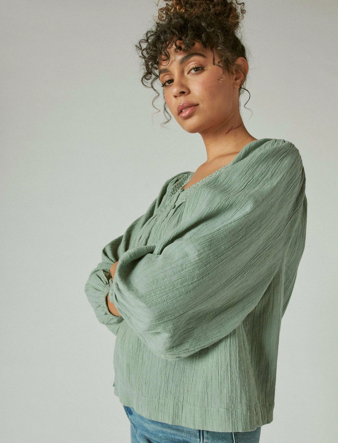 Lucky Brand Womens Embroidered Peasant Blouse 3 Lucky Brand Womens Embroidered Peasant Blouse - Image 3