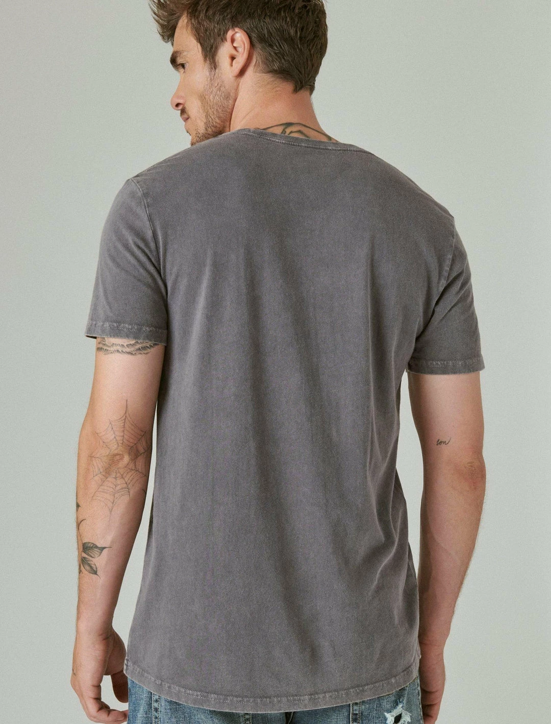 Lucky Brand Mens Codigo 1530 X Lucky Brand Logo Tee 4 Lucky Brand Mens Codigo 1530 X Lucky Brand Logo Tee - Image 4