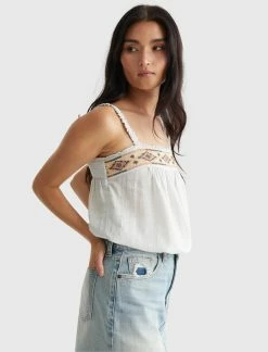 Lucky Brand Womens Limited Edition Beaded Square Neck Cami -Cheap Lucky Brand Store 75d67afbf5ed490aa7feaa9d34c9a494 1080x