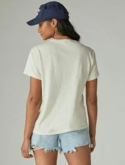 Lucky Brand Womens Hamms Bear Boyfriend Tee -Cheap Lucky Brand Store 78eefe5ebadb44269112b93a84ac0dcb 059feb7c 2ad7 4f2d 9e50 e11f1eba784e 1080x