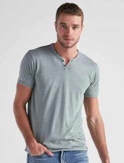 Lucky Brand Mens Vbo Notch Neck -Cheap Lucky Brand Store 7c61efd76bb8432e87ab9c1053a8207d 21778d6a 8bd5 4303 8845 2002abebb9ee 1080x