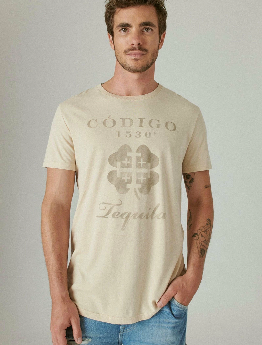 Lucky Brand Mens Codigo 1530 X Lucky Brand Logo Tee 1 Lucky Brand Mens Codigo 1530 X Lucky Brand Logo Tee