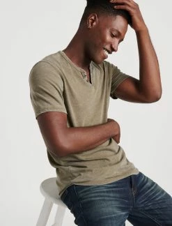 Lucky Brand Mens Vbo Notch Neck -Cheap Lucky Brand Store aeab82781d2641c2824ba2d657bb6665 8fcfce15 d20d 41a2 82b4 9735dbeaef75 1080x