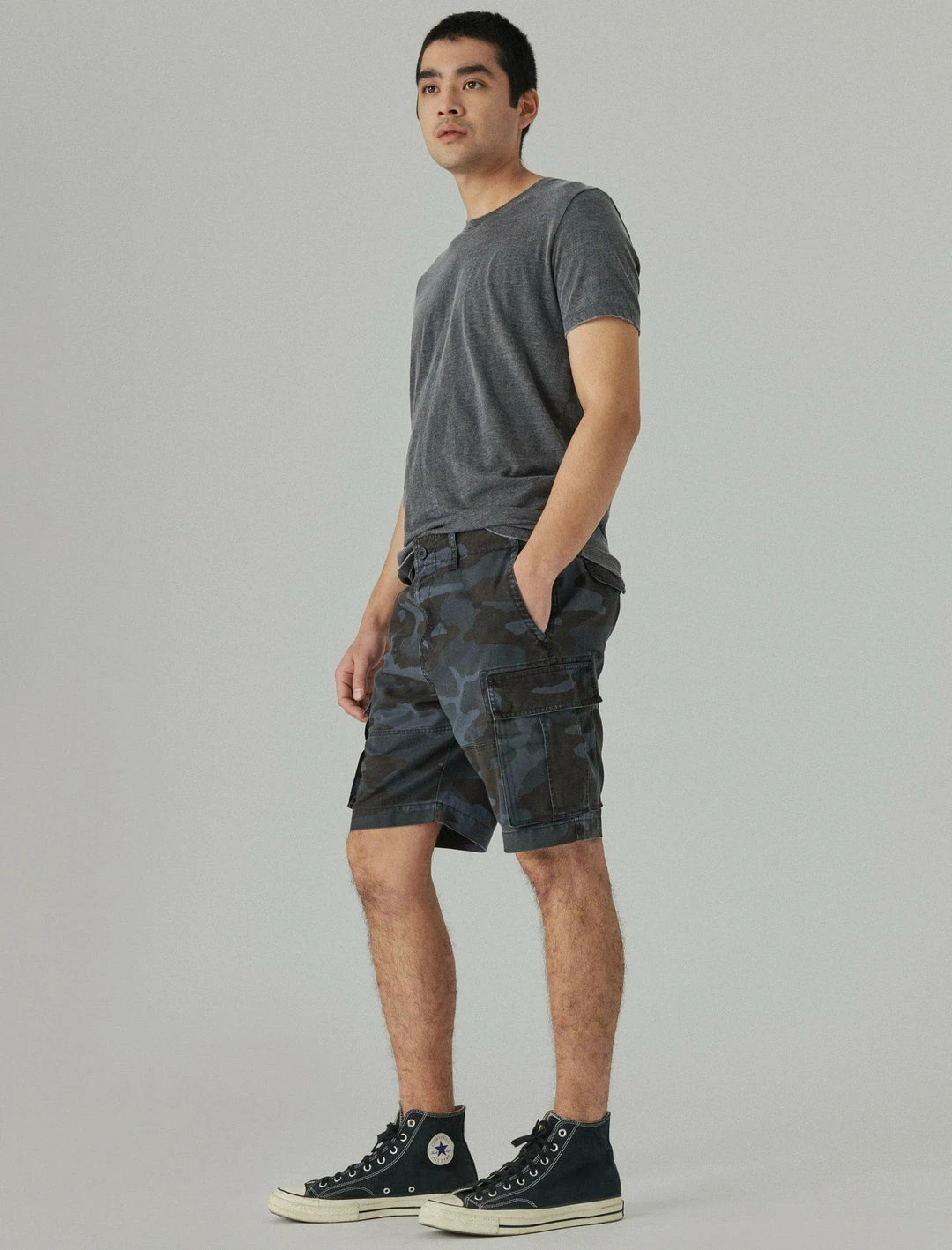 Lucky Brand Mens 9" Canvas Cargo Short 2 Lucky Brand Mens 9" Canvas Cargo Short - Image 2