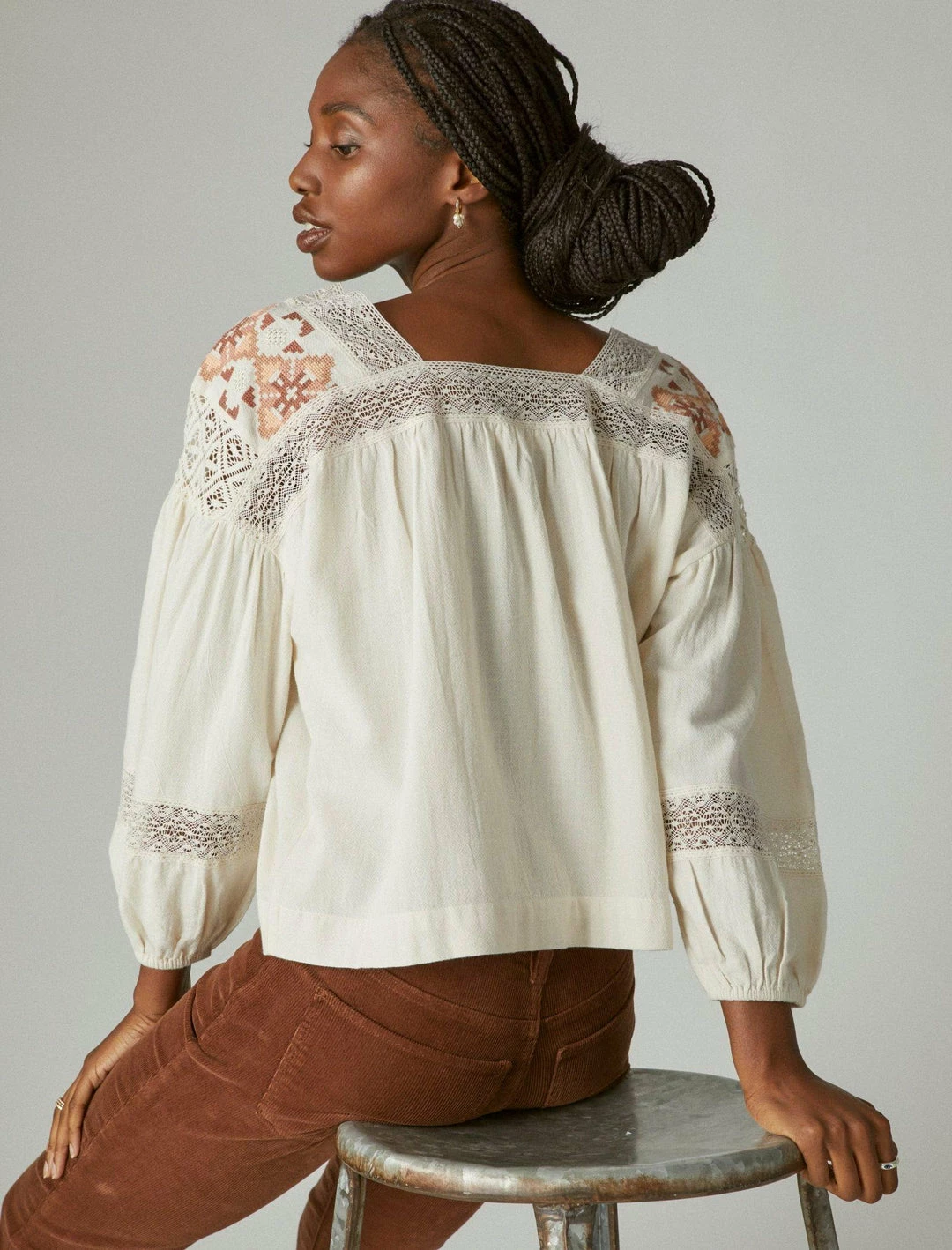Lucky Brand Womens Embroidered Shoulder Top 5 Lucky Brand Womens Embroidered Shoulder Top - Image 5