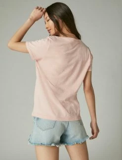 Lucky Brand Womens Lucky Stencil Classic Crew -Cheap Lucky Brand Store cb195e11e447480bb3fea6fb0550ff8b e5033c51 4567 48c7 bde6 785ca060ffc6 1080x