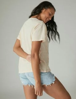 Lucky Brand Womens Bermuda Boyfriend Tee 6 Lucky Brand Womens Bermuda Boyfriend Tee -Cheap Lucky Brand Store cd7641aef5f646e2af66181c0238a1d6 1080x