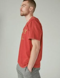 Lucky Brand Mens Vintage Lucky La Graphic Tee -Cheap Lucky Brand Store d0bcc201cf0f40b9bcbd24916ecd563e 1080x