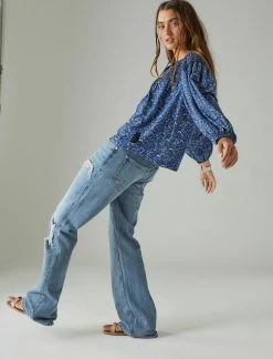 Lucky Brand Womens Printed Smocked Peasant Blouse -Cheap Lucky Brand Store e95b5a21034c4353bcca72cefc1c5ab1 652409b6 f614 4052 ace2 f2bfef2c0c8c 1080x