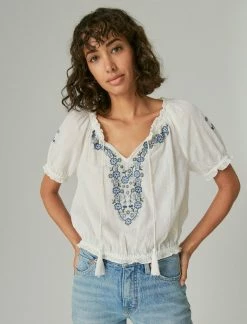 Lucky Brand Womens Embroidered Short Sleeve Peasant -Cheap Lucky Brand Store f5c45d089e464d009bb76f2d9fbc8351 3f952b8f d2ec 4781 90e4 873923855052 1080x